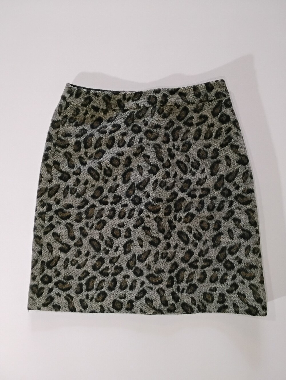 Loft Animal Print Knit Mini Skirt Womens Size 00P Grey Tan Mobwife Indie Sleaze